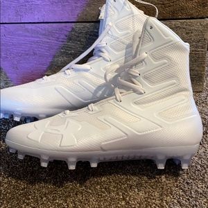 High top Under Armour football cleats size 9.5M